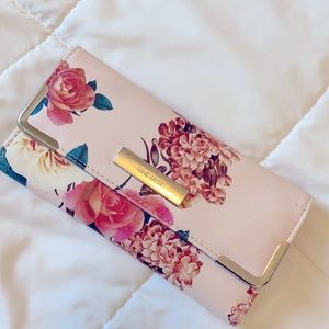 Nine West Tri-Fold Wallet